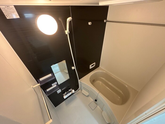 エテルナコート総持寺の物件内観写真