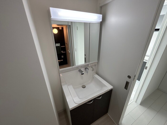 エテルナコート総持寺の物件内観写真