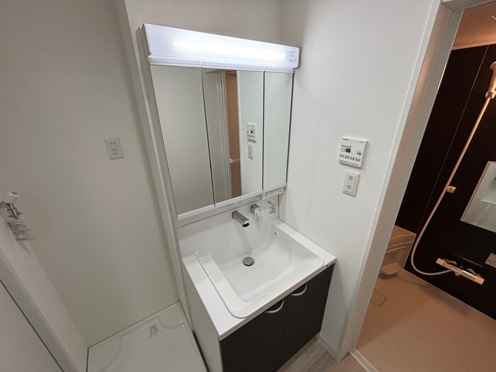 エテルナコート総持寺の物件内観写真