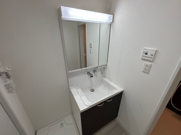 エテルナコート総持寺の物件内観写真