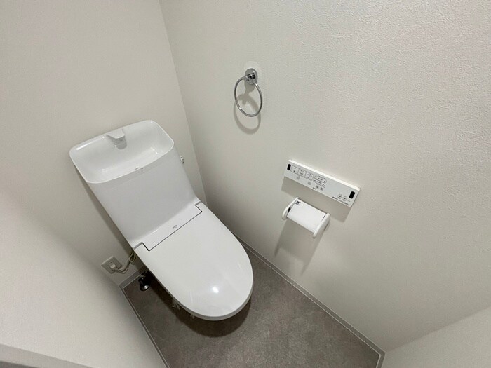 エテルナコート総持寺の物件内観写真