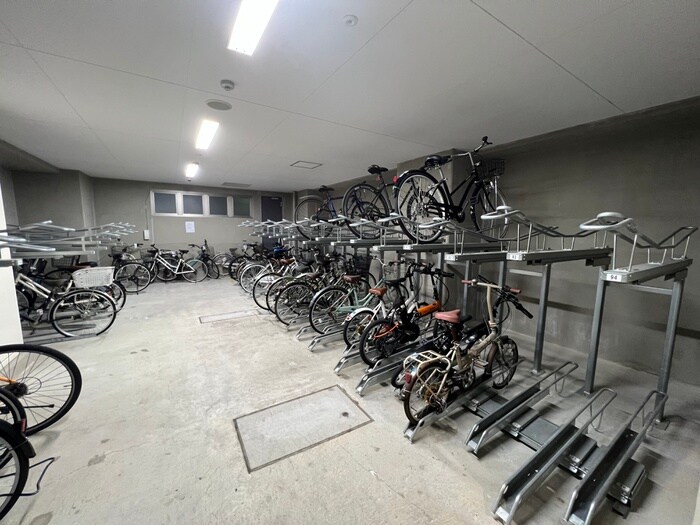 プレサンスKOBEグレンツ（1004）の物件外観写真