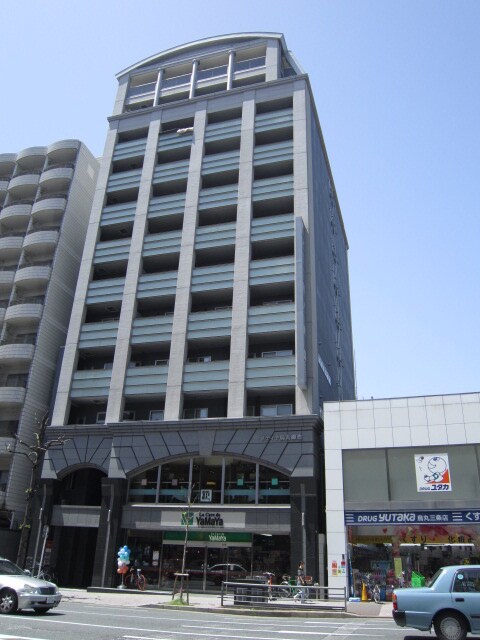 メディナ烏丸御池の物件外観写真