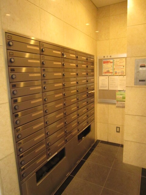 メディナ烏丸御池の物件外観写真