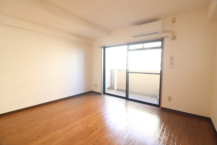 セレ－ノル－チェの物件内観写真