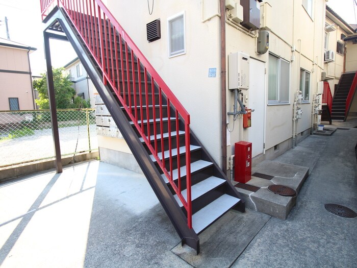 春日荘ハイツの物件外観写真