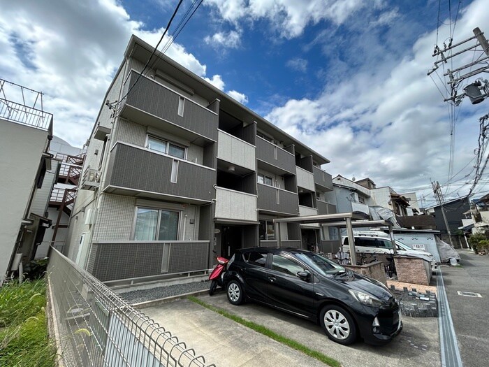 アゴーラ針中野の物件外観写真