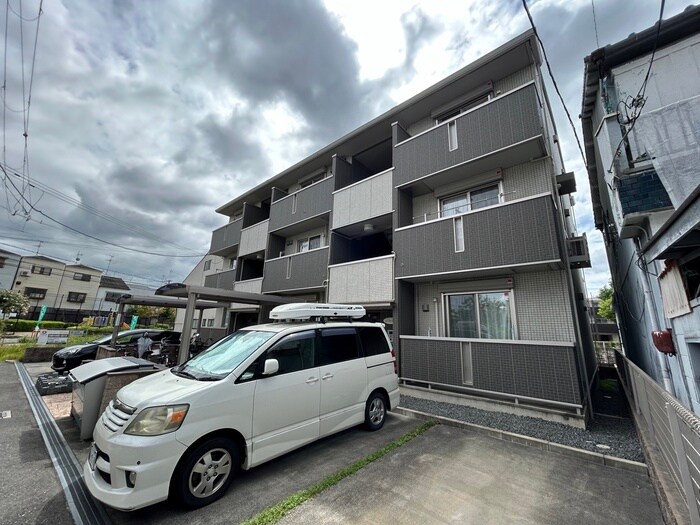 アゴーラ針中野の物件外観写真