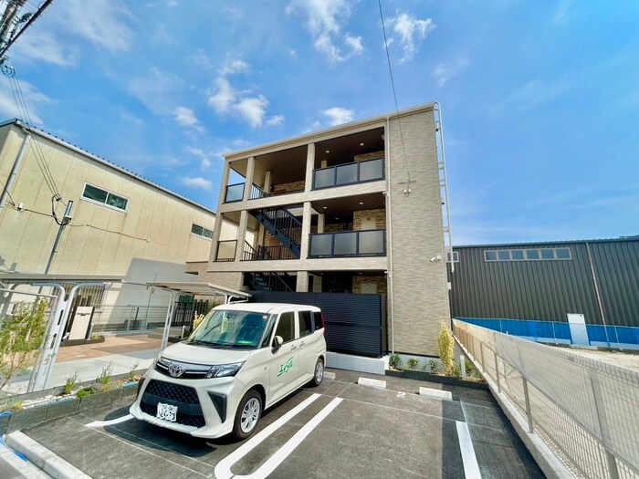 トレミー御領の物件外観写真