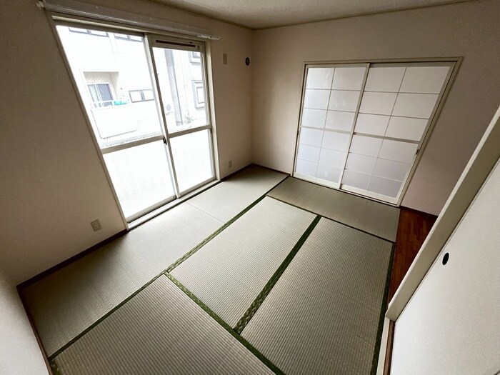 西岡ハイツ２ A棟の物件内観写真