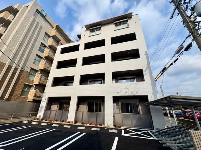 エクセル宝塚の物件外観写真