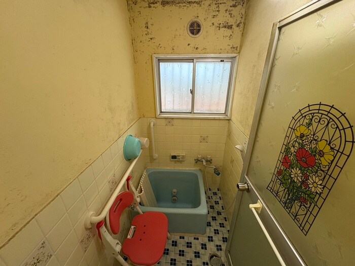 秀栄マンションの物件内観写真