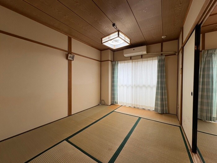 秀栄マンションの物件内観写真