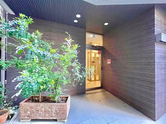 Room 結　豊中駅前の物件外観写真