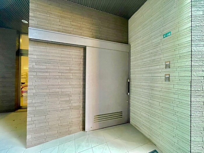 Room 結　豊中駅前の物件外観写真