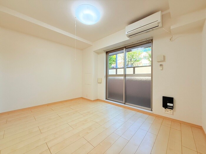 モンパルナスの物件内観写真