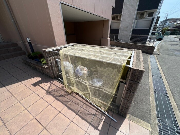 モンパルナスの物件外観写真