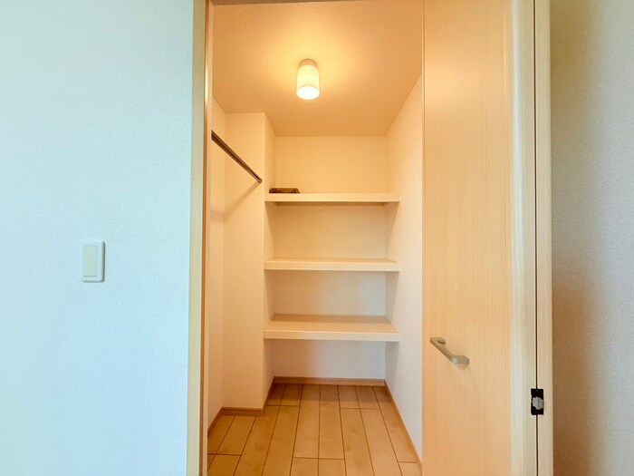 モンパルナスの物件内観写真