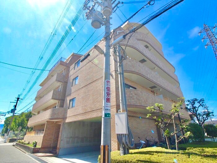 秀栄ハイツ武庫之荘の物件外観写真