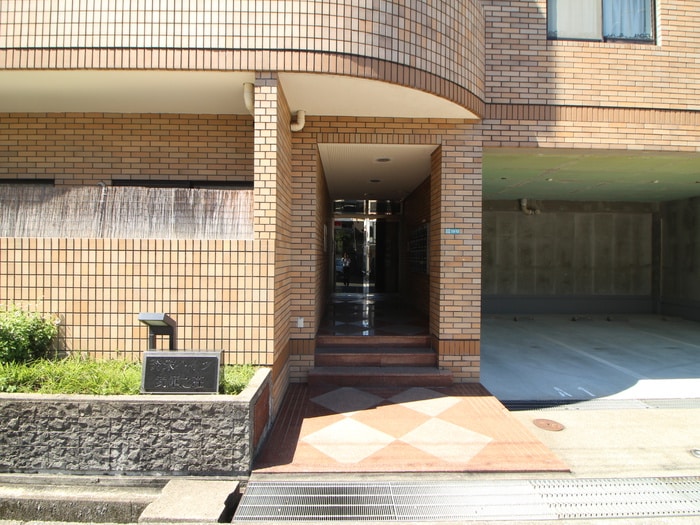 秀栄ハイツ武庫之荘の物件外観写真