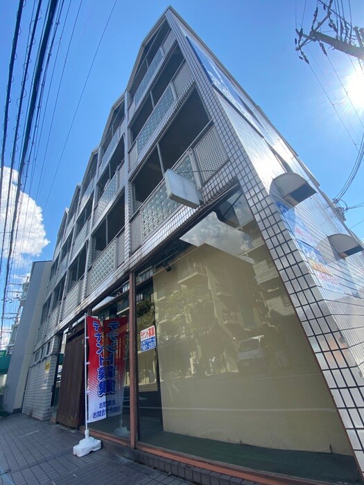 ヴィラトリアンの物件外観写真