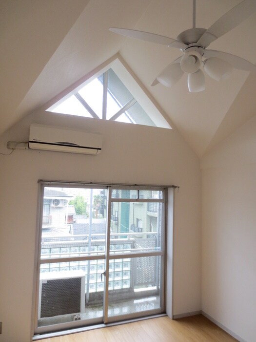 ヴィラトリアンの物件内観写真