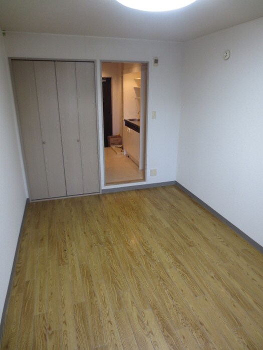 ヴィラ矢杉末広の物件内観写真