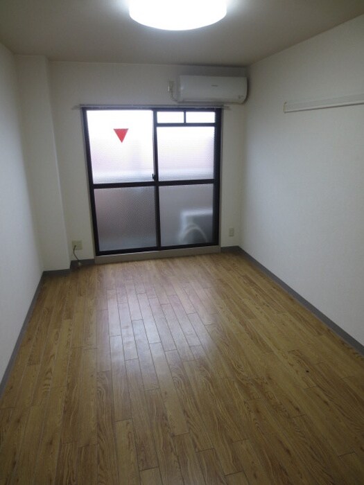 ヴィラ矢杉末広の物件内観写真