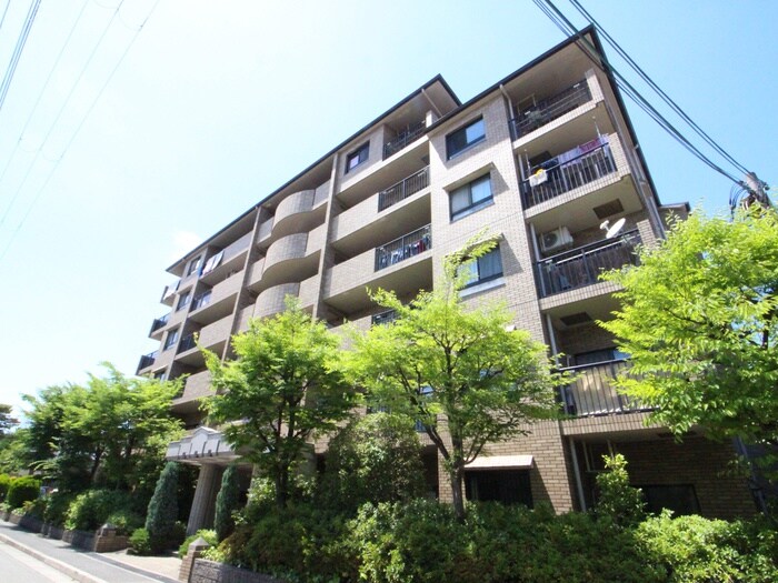 ＧＲＯＯＶＥ塚口の物件外観写真