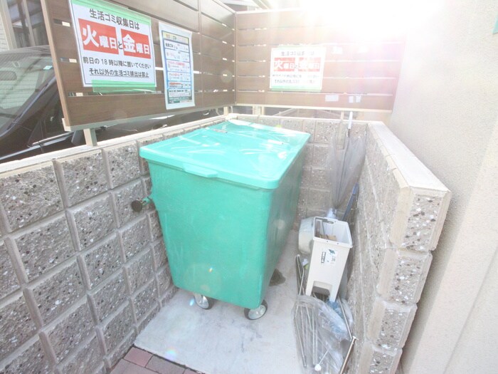 プランドール大浜の物件外観写真