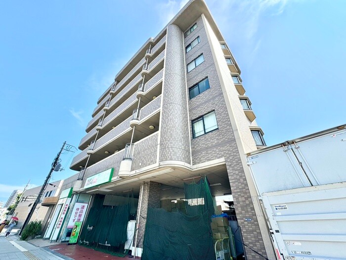 ベルビュー３番館の物件外観写真