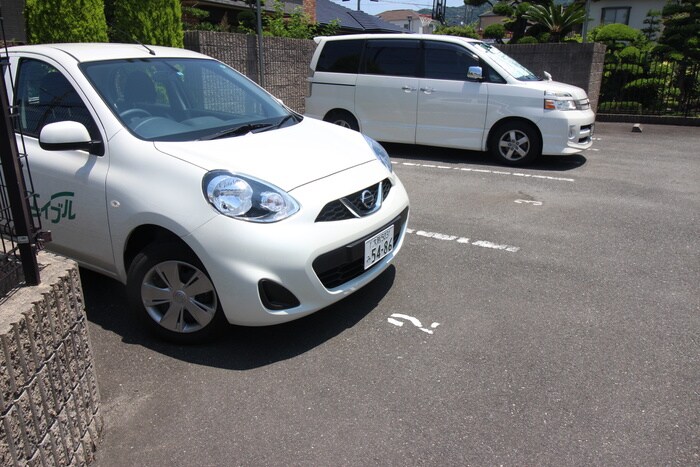 ラルゴ忍ケ丘の物件外観写真