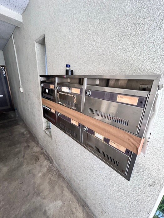 石原ハイツの物件外観写真