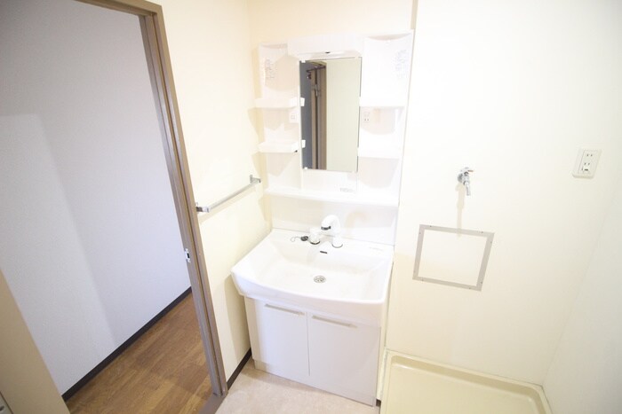 ファミ－ル安倉の物件内観写真