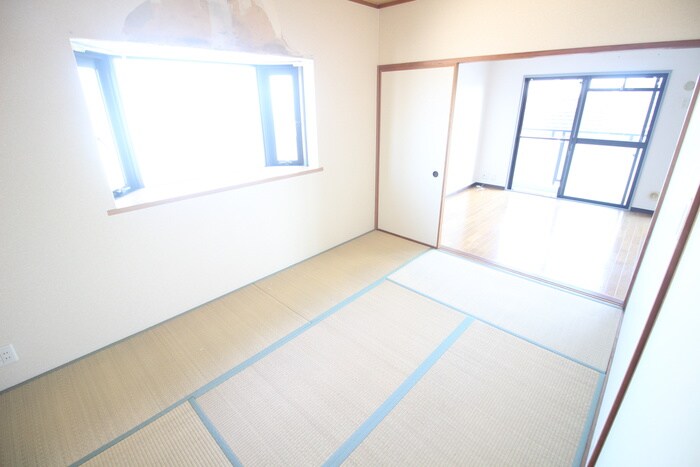 ファミ－ル安倉の物件内観写真