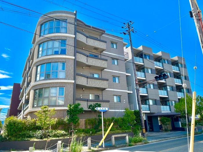 イ－グル山手の物件外観写真