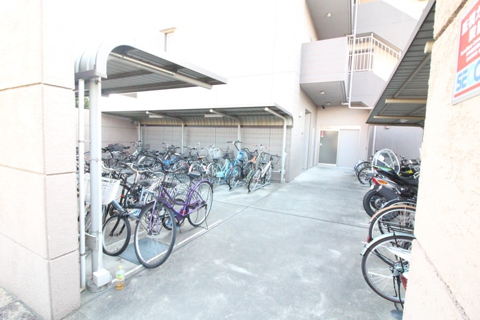 イ－グル山手の物件外観写真