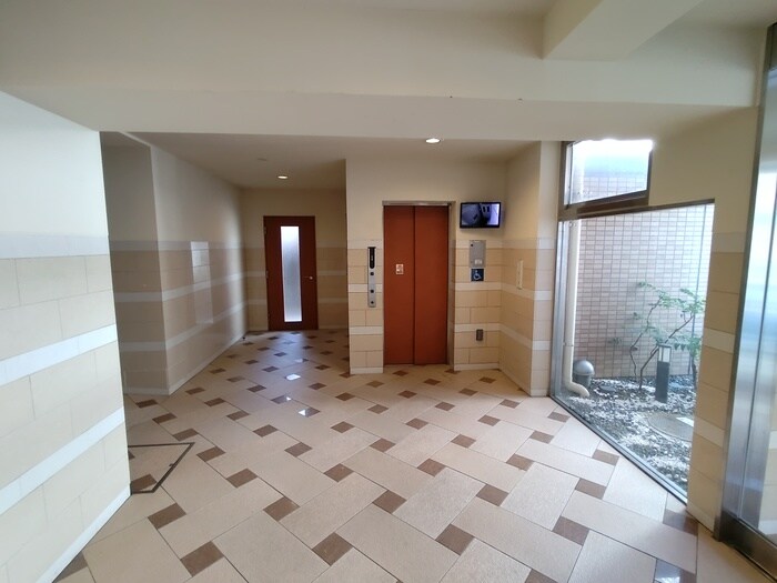 ＷＧＢ江坂の物件外観写真