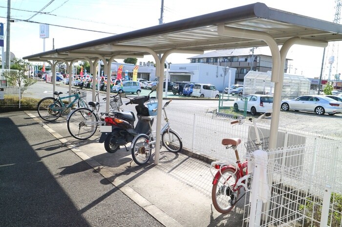 ベルセゾンミキの物件外観写真