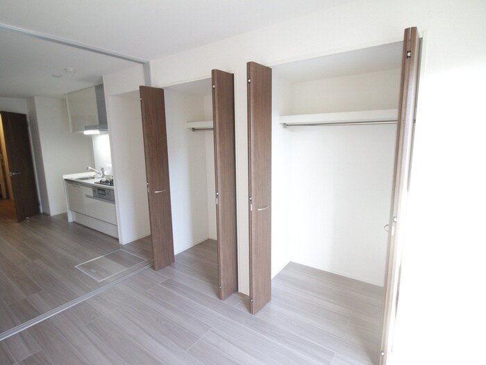 LAUREUS KUGA (ローレウス陸)の物件内観写真