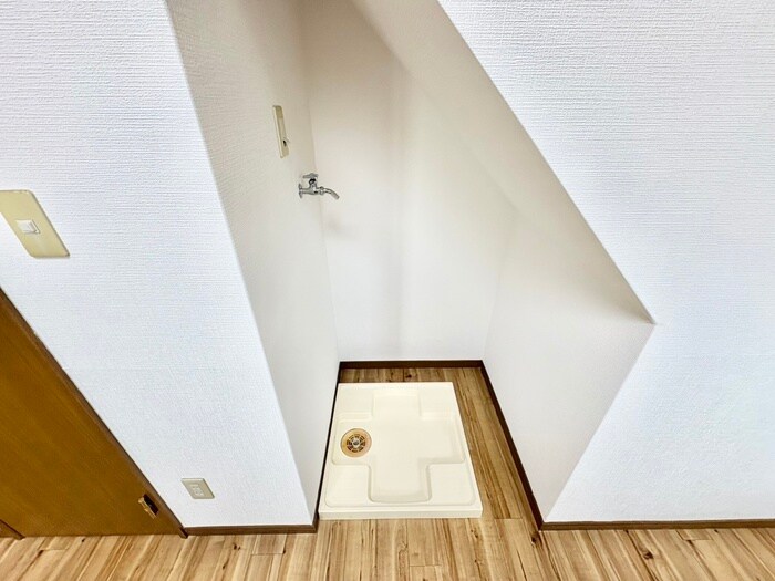 シャンロ－ズ東香里２の物件内観写真