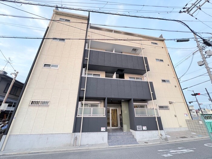 エヌエムトラントキャトフの物件外観写真