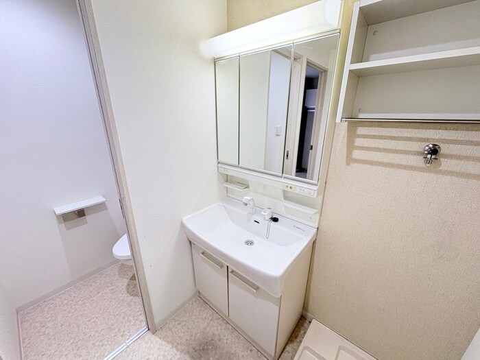 エヌエムトラントキャトフの物件内観写真