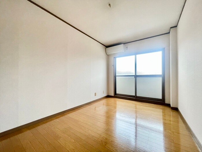 山崎マンションの物件内観写真