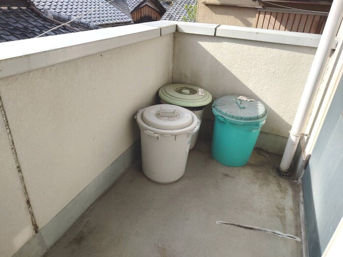 山崎マンションの物件外観写真