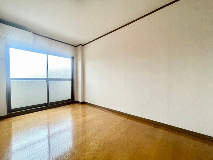 山崎マンションの物件内観写真