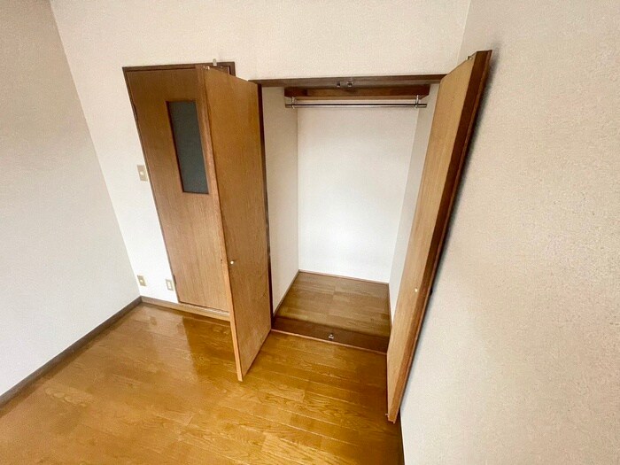 山崎マンションの物件内観写真