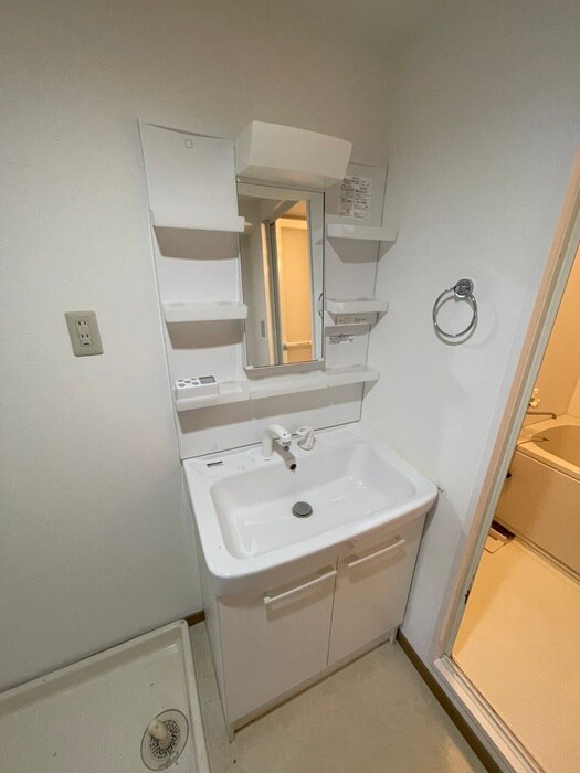 アジュール上野西の物件内観写真