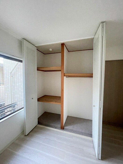 アジュール上野西の物件内観写真