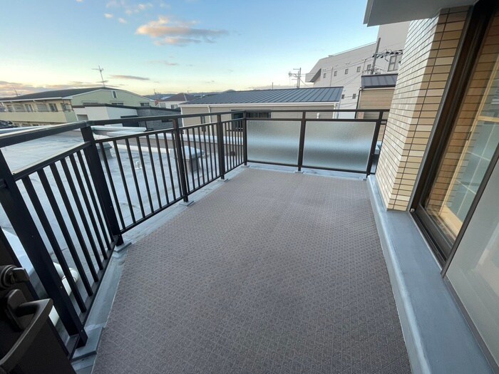 アジュール上野西の物件内観写真